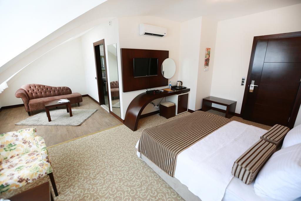 Lavin Hotel & Spa 데니즐리 외부 사진